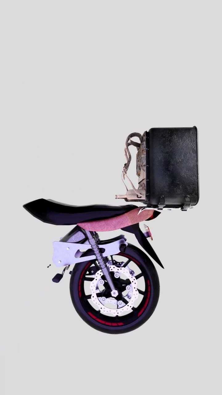 The bag fully mounted on the motorcycle, final integrated state